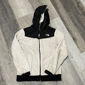 The North Face Outdoor Hiking Fleece Zip Up Hoodie
